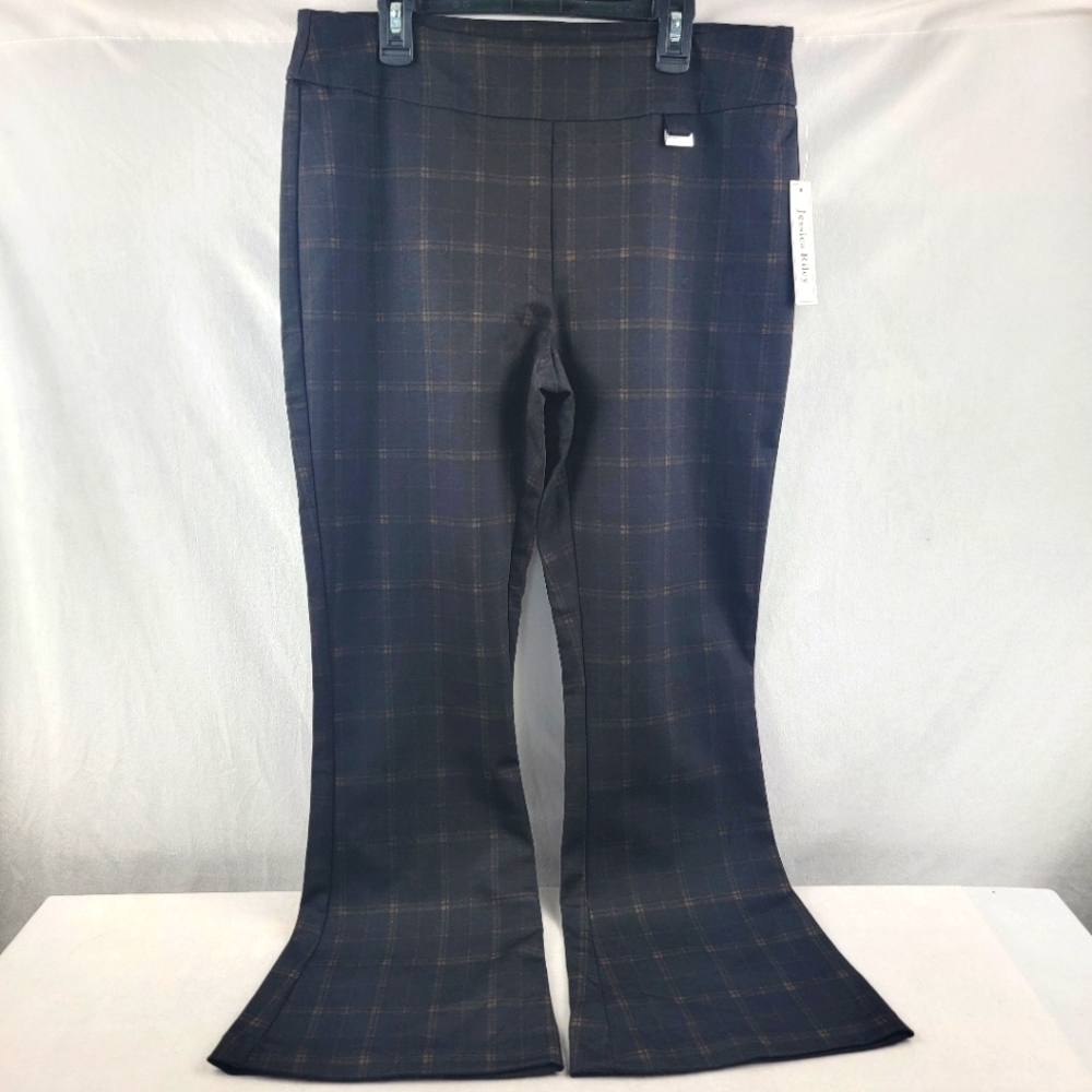 NWT Jessica Riley plaid flare‎ high-waisted pull on pants in a Petite Medium PM